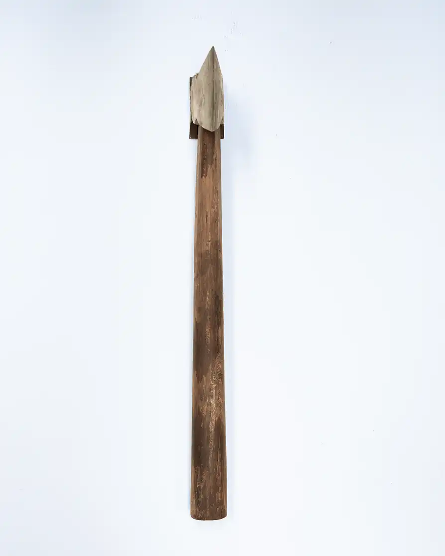 มุยสุโขพร้อมด้ามไม้ (ขวาน) เหล็กกล้าหน้ากว้าง งานตีมือคุณภาพดี แข็งแรง คมกริบ สำหรับงานตัดไม้และผ่าฟืน - Image 3