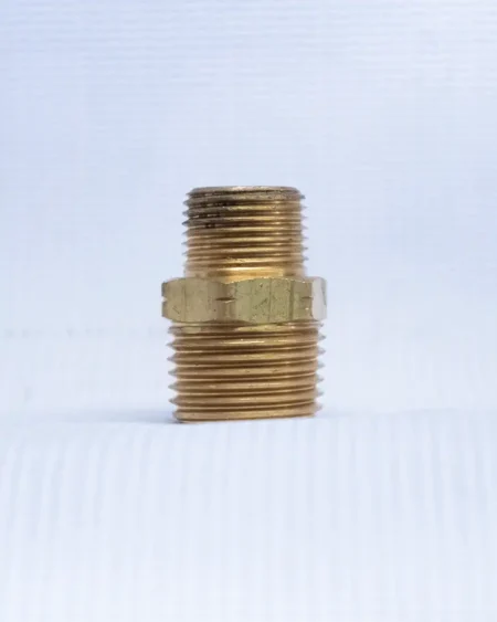 นิปเปิ้ลลดทองเหลืองแท้-ขนาด-1/2-นิ้ว-ลด-3/8-นิ้ว-เกลียวนอกสองด้าน-รหัส-3325x8x6