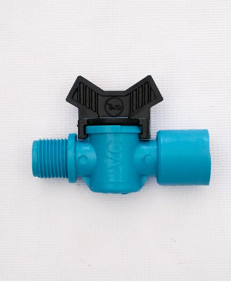 วาล์วเกษตรพลาสติกสีดำ-ขนาด-1/2-นิ้ว-ด้านหนึ่งสวมท่อPVC-อีกด้านเป็นเกลียวนอก-ด้ามจับสีเขียว/แดง-สำหรับงานสวนและเกษตร