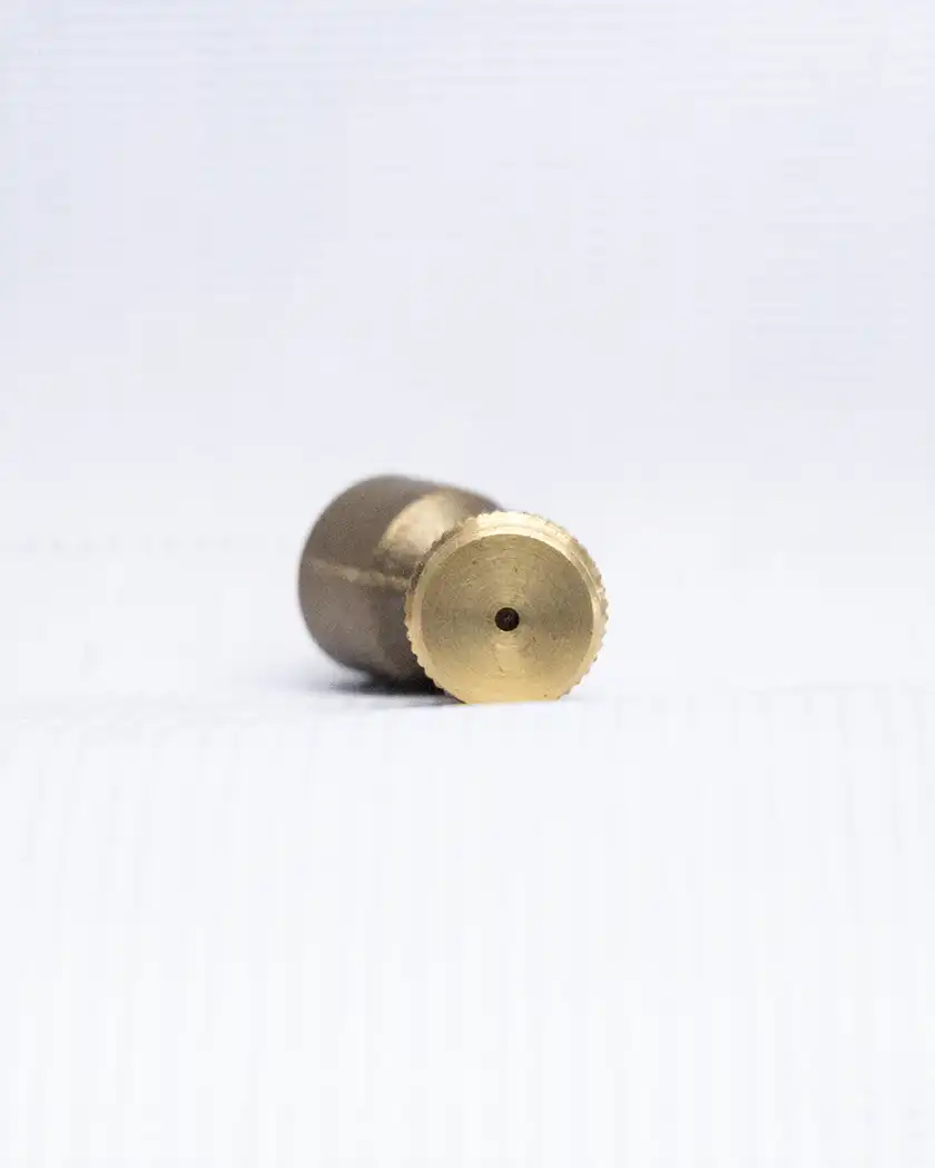 หัวพ่นยาทองเหลือง 1 รู พร้อมข้องอทองเหลืองแท้ ฉีดพุ่งแรง แม่นยำ ทนทานต่อสารเคมี ไม่เป็นสนิม - Image 2